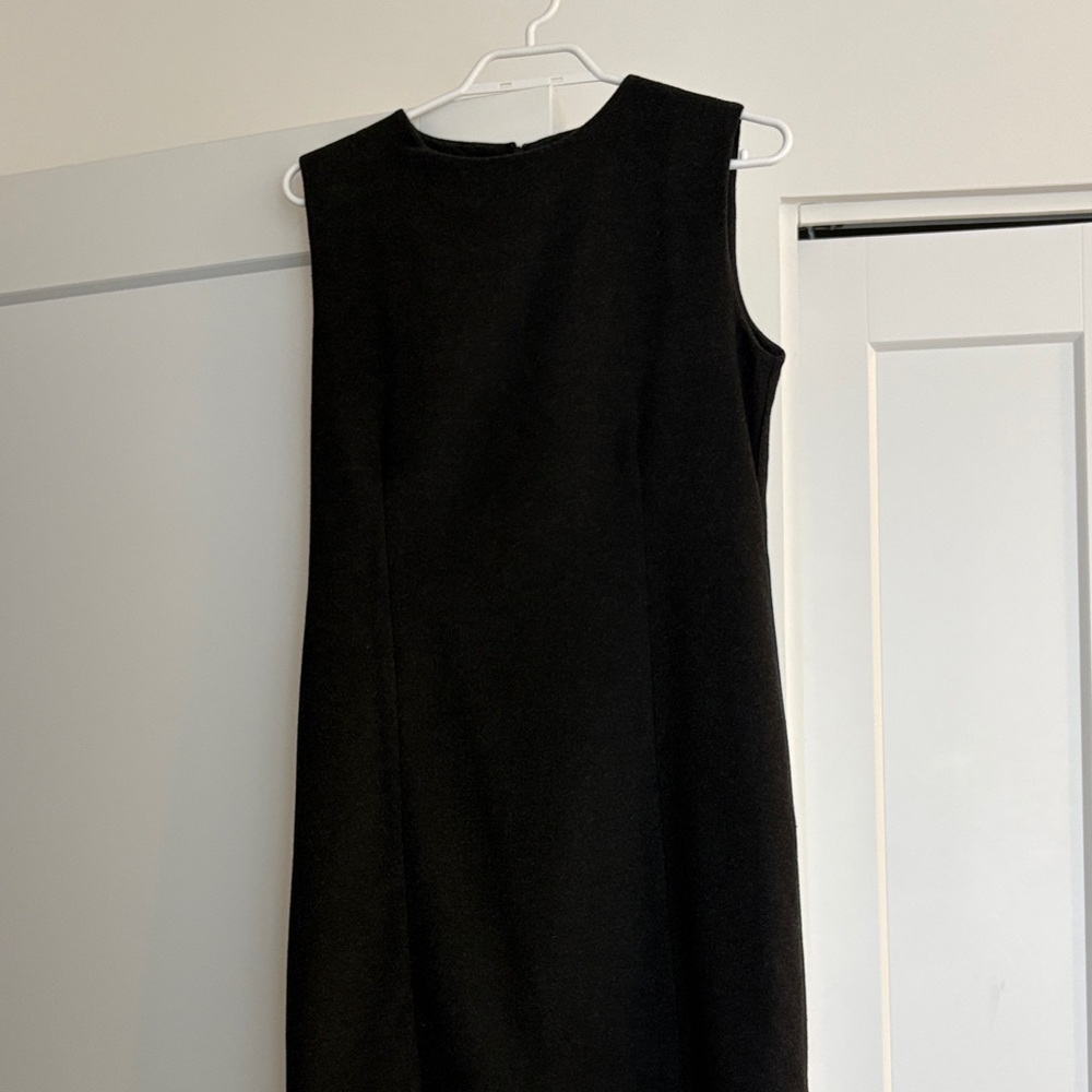 Sleeveless Grey Shift Dress